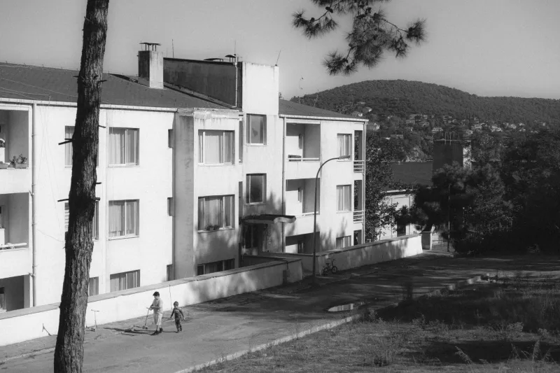 The Street Where Everyone Knew Your Name — And Why That America Is Gone