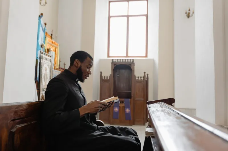 When Scripture Lived Inside You — Before the Search Bar Replaced the Memorized Word
